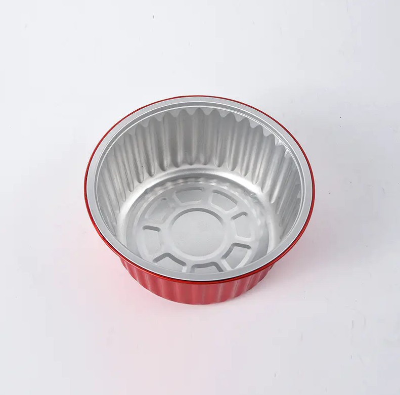 Na indústria de embalagens de alimentos, quais são as vantagens significativas do recipiente para alimentos redondo de folha de alumínio sem rugas em comparação com recipientes feitos de outros materiais?
